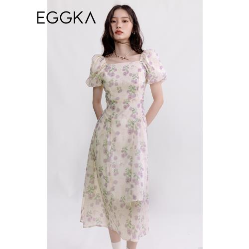 EGGKA碎花方領連衣裙女修身夏季2023年新款法式設計感小眾長裙