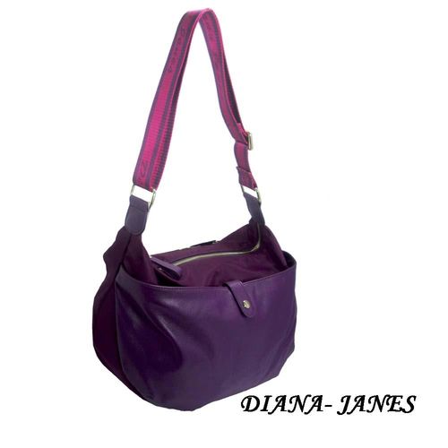 Diana Janes 尼龍帆布配皮打摺包-紫