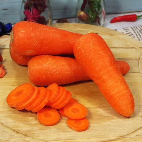 (裸裝)胡蘿蔔250g-350g/條