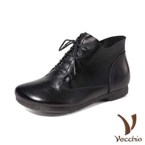 【Vecchio】真皮頭層牛皮寬楦圓頭舒適低跟經典休閒短靴 黑