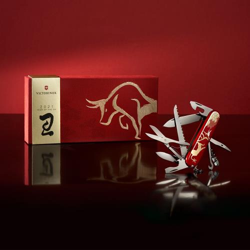 VICTORINOX 瑞士維氏 16用Huntsman 2021牛年紀念刀禮盒