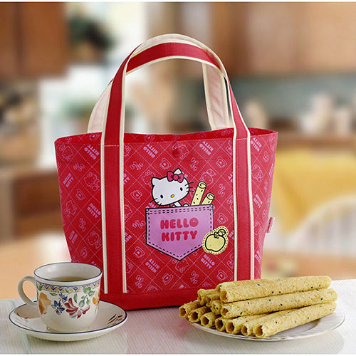 【Hello Kitty】 芝麻蛋捲禮盒-黃蘋果