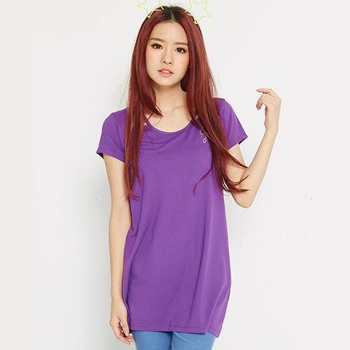  【TOP GIRL】特殊領口燙鑽logo長版T-紫