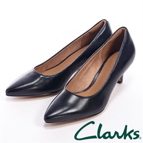 【Clarks】SAGE COPPER 尖頭中跟鞋女鞋-黑