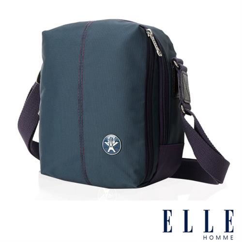 【ELLE HOMME】時尚巴黎風格輕量防潑水直立多層置物側背包(淺藍色EL83469-08)