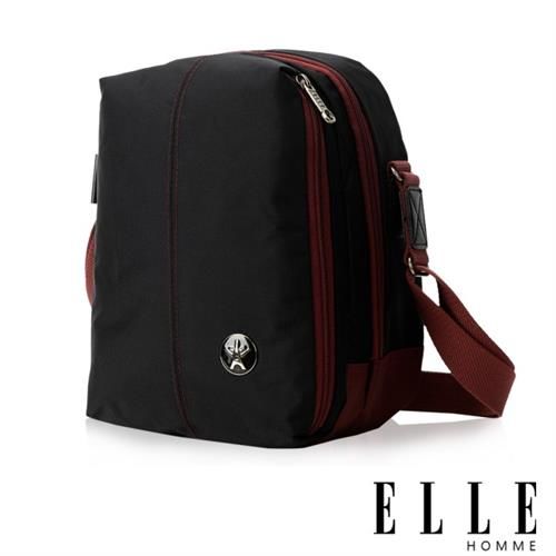 【ELLE HOMME】時尚巴黎風格輕量防潑水直立多層置物側背包(黑色EL83467-02)