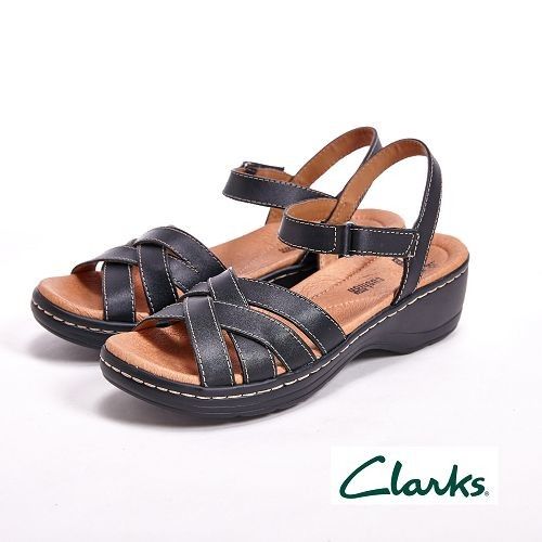 【Clarks】交叉環扣涼鞋 戶外休閒鞋 女鞋-黑