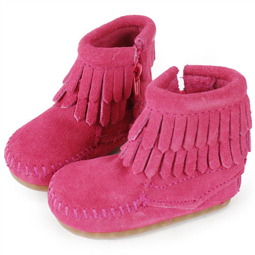 MINNETONKA 粉紅色雙層流蘇麂皮莫卡辛 嬰兒短靴