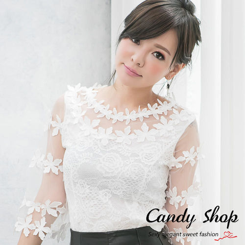 Candy 小鋪   透膚花蕾絲七分袖上衣(白色/黑色)-0097813