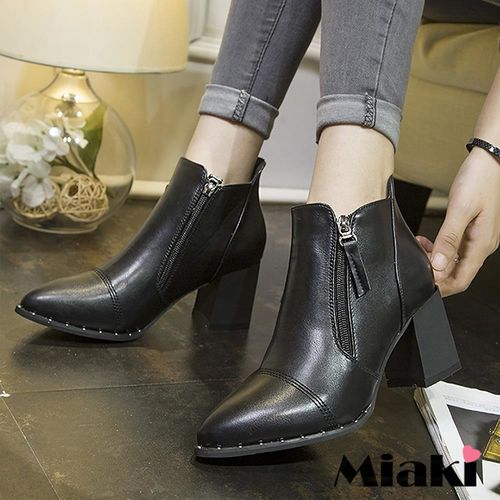 【Miaki】踝短靴韓帥氣金屬釦側拉鍊粗跟包鞋 (黑色)