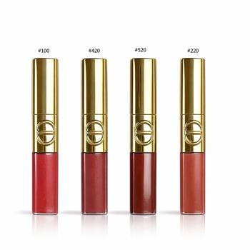 Christian Dior迪奧 金緻雙頭唇釉 Christian Dior迪奧 金緻雙頭唇釉,為專櫃正品,採用雙頭設計,一頭為柔霧感唇蜜,另一頭為豐潤口紅,提供多層次色彩與豐滿感。適合各種膚質,輕盈不黏膩,持久不脫色,完美搭配不同妝容需求。