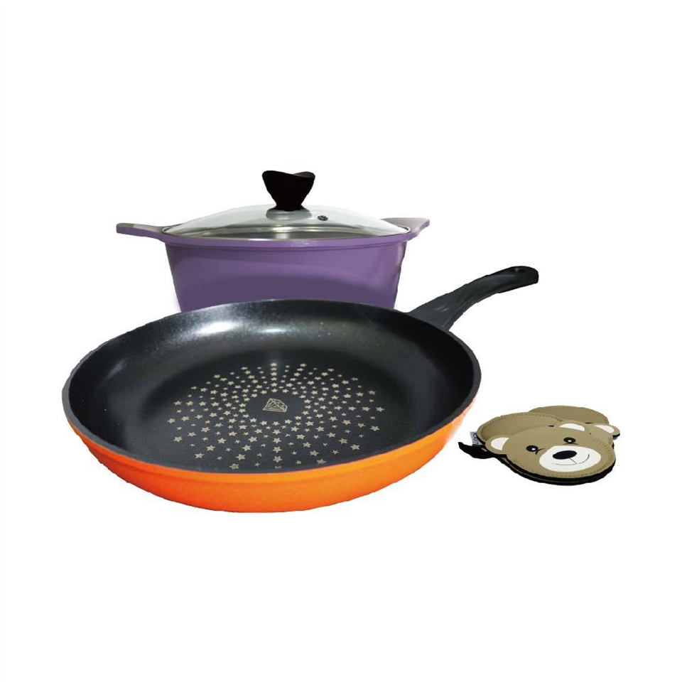 韓國kitchenwell 陶瓷湯鍋24cm 加碼韓國不沾平底鍋32cm 造型手套夾 2顏色隨機 中湯鍋21 25cm Etmall東森購物