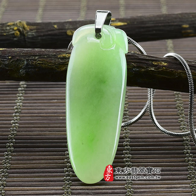 東方翡翠寶石】福瓜(福運連綿)A貨天然翡翠吊墜玉墜(油青細豆種) FW044