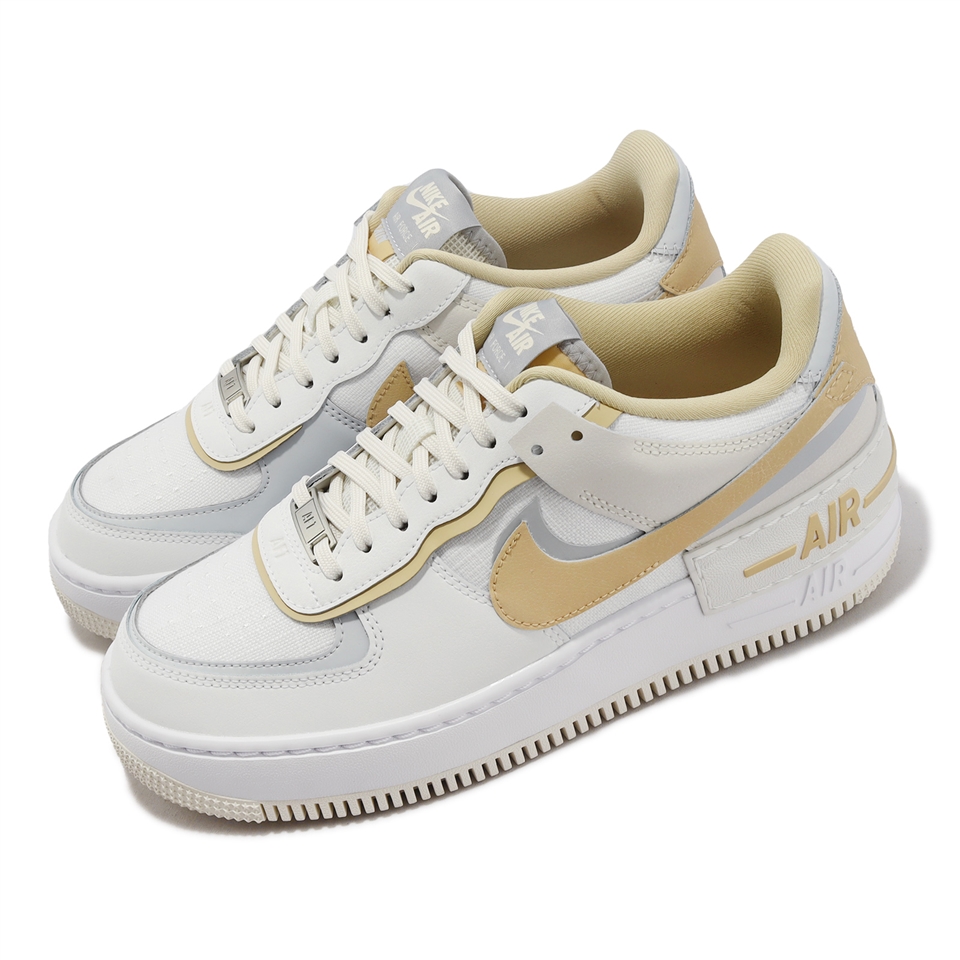 Nike 休閒鞋Wmns AF1 Shadow 女鞋白卡其奶茶拼接皮革解構雙勾