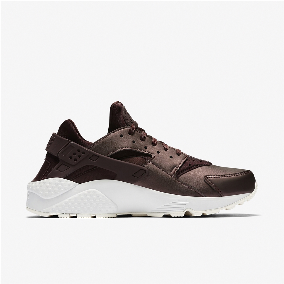 Nike 武士鞋Wmns Air Huarache Run PRM TXT 女鞋咖啡金屬感休閒鞋