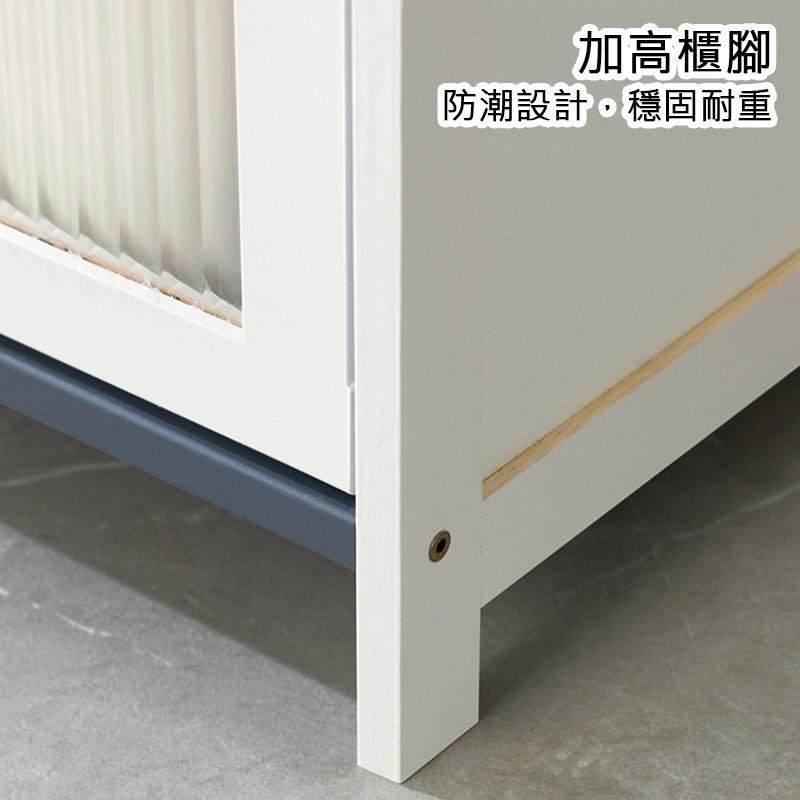 加高櫃腳 防潮設計。穩固耐重 