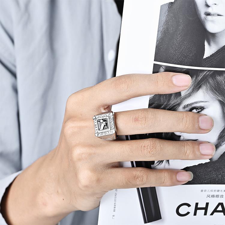 香奈儿炫密睫毛1 风格眼妆