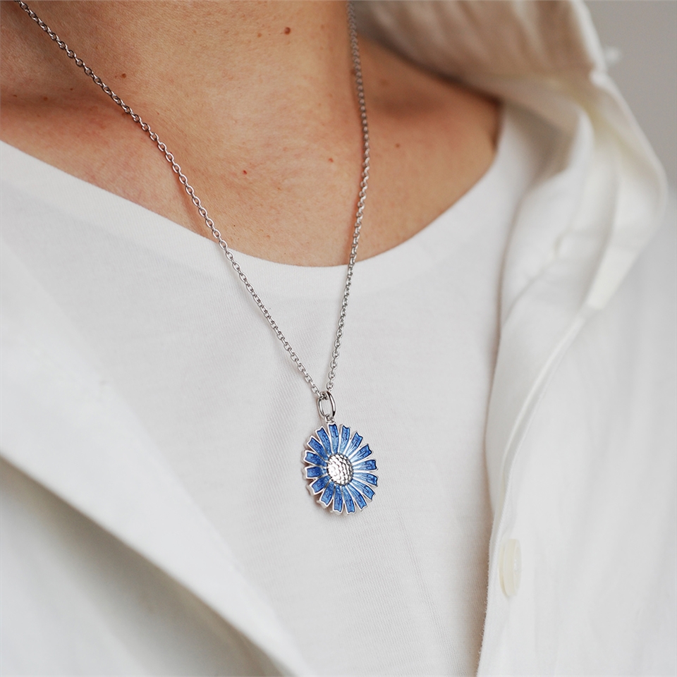 Georg Jensen 喬治傑生】Daisy 純銀藍瓷琺瑯雛菊項鍊18mm|項鍊