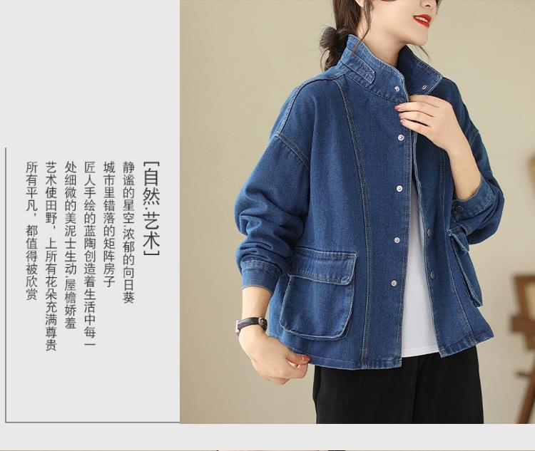 匠人手绘的蓝陶创造着生活中每一