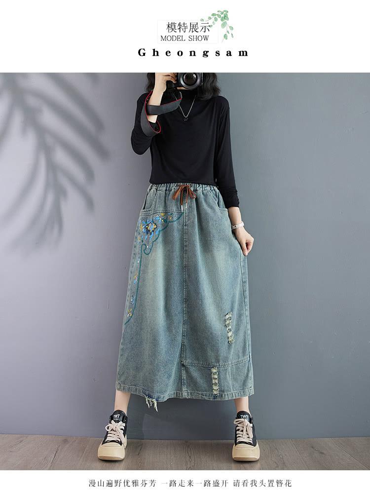 模特展示 漫山遍野优雅芬芳 路走来一路盛开 请看我头置簪花 