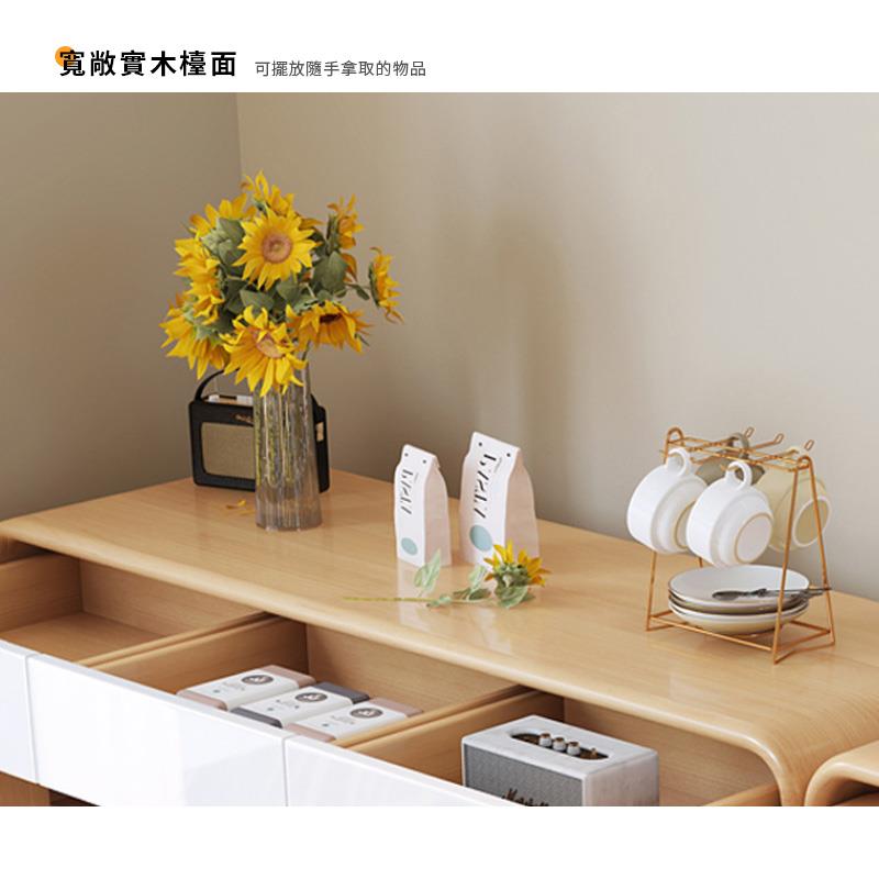 寬敞實木檯面 可擺放隨手拿取的物品 