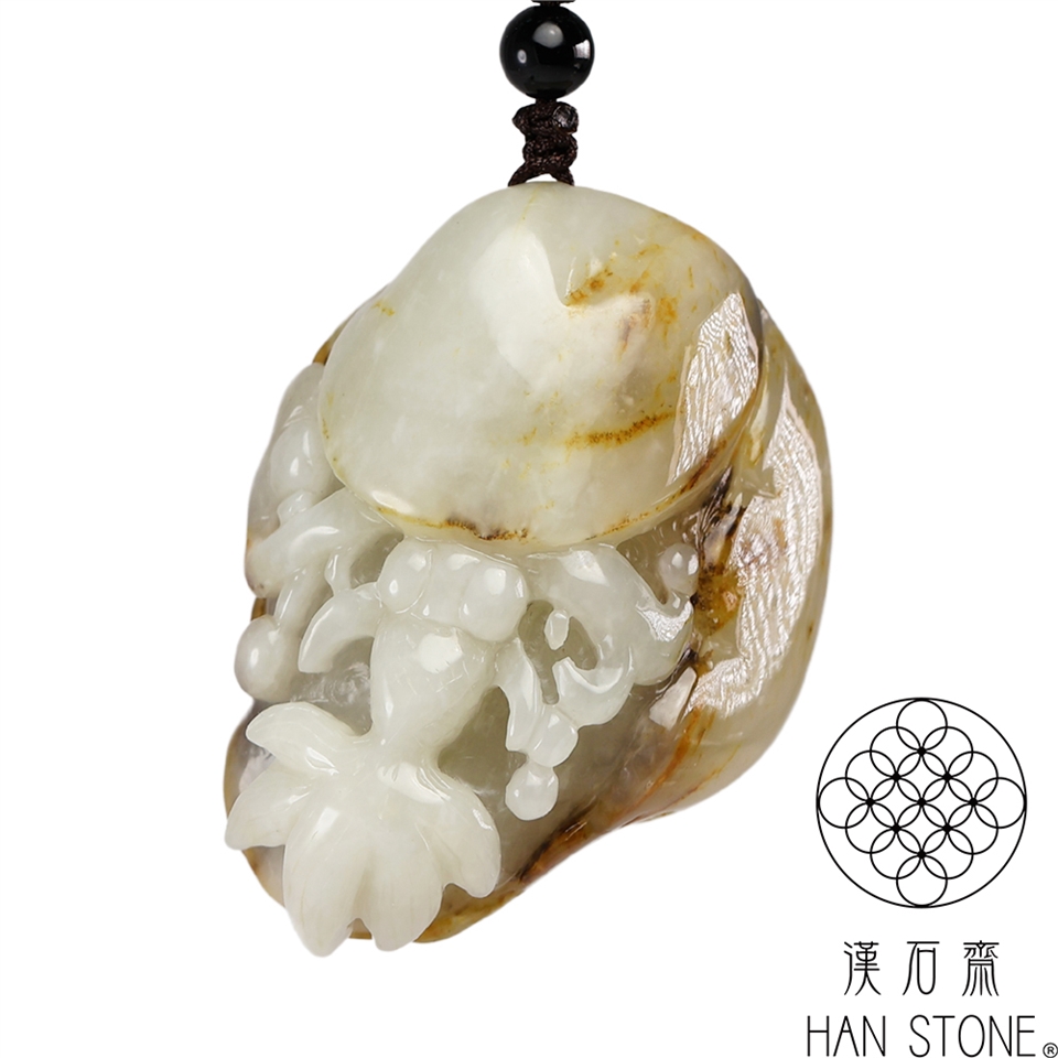 漢石齋】天然和田玉塘鯉清蓮玉珮吊墜白玉帶皮沁(38*53*26mm)|動物