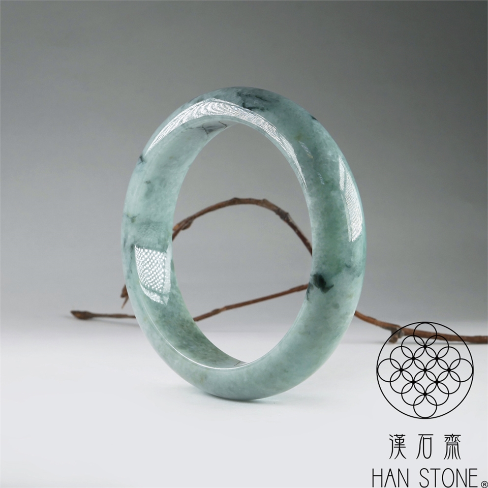 漢石齋】天然翡翠A貨手鐲玉鐲飄花種(手圍18.5/ 版寬14.6mm)|18-18.9