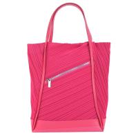 ISSEY MIYAKE 三宅一生 PP系列BIAS尼龍褶拼接托特包(桃紅)