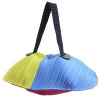 ISSEY MIYAKE 三宅一生 PLEATS PLEASE FLAT撞色圓形皺褶手提包(藍綠x桃)