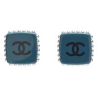CHANEL 香奈兒方型壓克力珍珠飾邊雙C LOGO穿式耳環(藍)