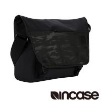 【Incase】Compass Messenger 15吋 時尚拼接電腦信差包 / 郵差包 (迷彩黑)