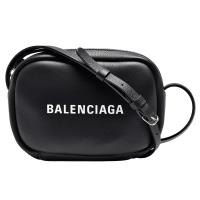 BALENCIAGA 經典EVERYDAY系列品牌字母烙印小牛皮相機斜背包(黑-XS)