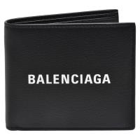 BALENCIAGA 經典EVERYDAY系列品牌粗體字母LOGO小牛皮對摺短夾(黑)