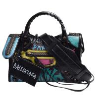 BALENCIAGA 經典Mini City Graffiti系列綿羊皮古銅金釦塗鴉機車包(黑色)