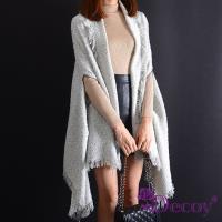 【Decoy】雪國風情*加大流蘇保暖斗篷式披肩圍巾罩衫