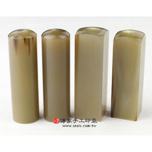 頂級一般赤牛角臍帶印章肚臍章《全手工篆刻》六分，正常高度，單章。全配OM-033