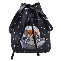 MOSCHINO 經典銀色鉚釘品牌LOGO UFO太空小熊圖騰帆布束口肩/斜背包(黑)