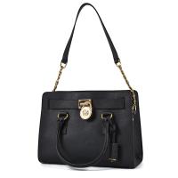 MICHAEL KORS 專櫃款 金色鎖頭掛飾防刮手提/肩背二用包-黑色