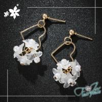 【伊飾童話】花漾桃心*半透明花瓣珍珠耳環
