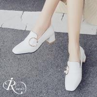 【iRurus 路絲時尚】歐美時尚OL個性珍珠釦環方頭低跟包鞋/3色35-43碼 (RX0733-18-7)現+預