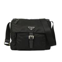 PRADA 經典尼龍扣式斜背書包(黑色)