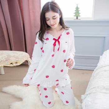 lingling日系 甜美草莓印花V領荷葉邊牛奶絲長袖二件式睡衣組(全尺碼)