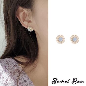 【SECRET BOX】韓國設計S925銀針復古珍珠花朵寶石耳環 (2色任選)