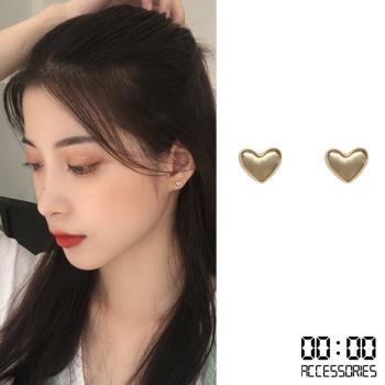【00:00】韓國設計S925銀針小巧迷你愛心耳環 (2色任選)