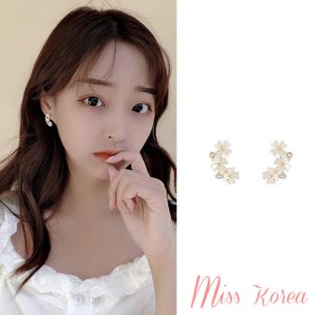 【MISS KOREA】韓國設計S925銀針氣質甜美花朵微鑲美鑽耳環