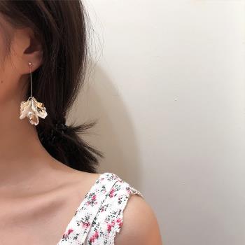 my stere 我的時尚秘境 S925銀~韓國氣質輕奢貝殼珍珠金屬亮片垂墜耳環