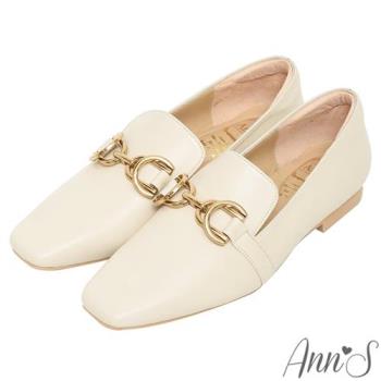 Ann’S超柔軟綿羊皮-精品古銅金扣顯瘦小方頭平底鞋-米白