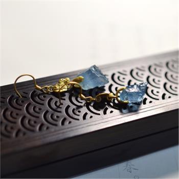 S925銀古風荷葉造型海藍寶原石耳飾