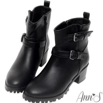Ann’S韓國軍裝風率性雙釦帶工程短靴-黑