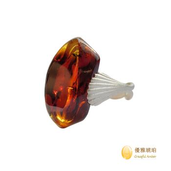 優雅琥珀 來自波羅地海  棕紅珀-金珀 貝殼扇形設計款戒指